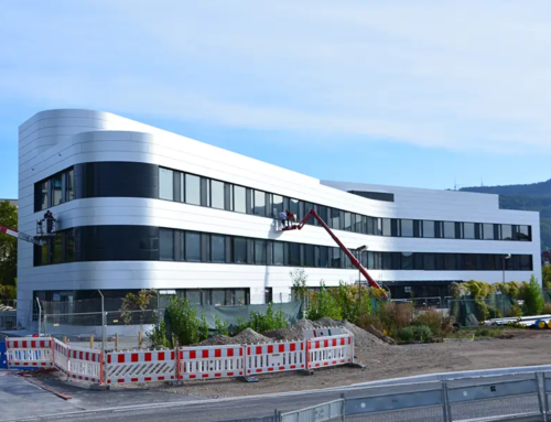 Business Development Center – Fassadensystem mit Aluminium